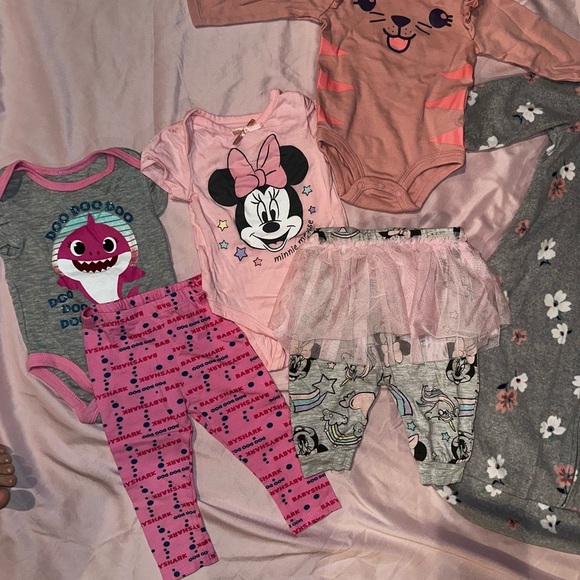 6-9 Month Bundle - Picture 3 of 7